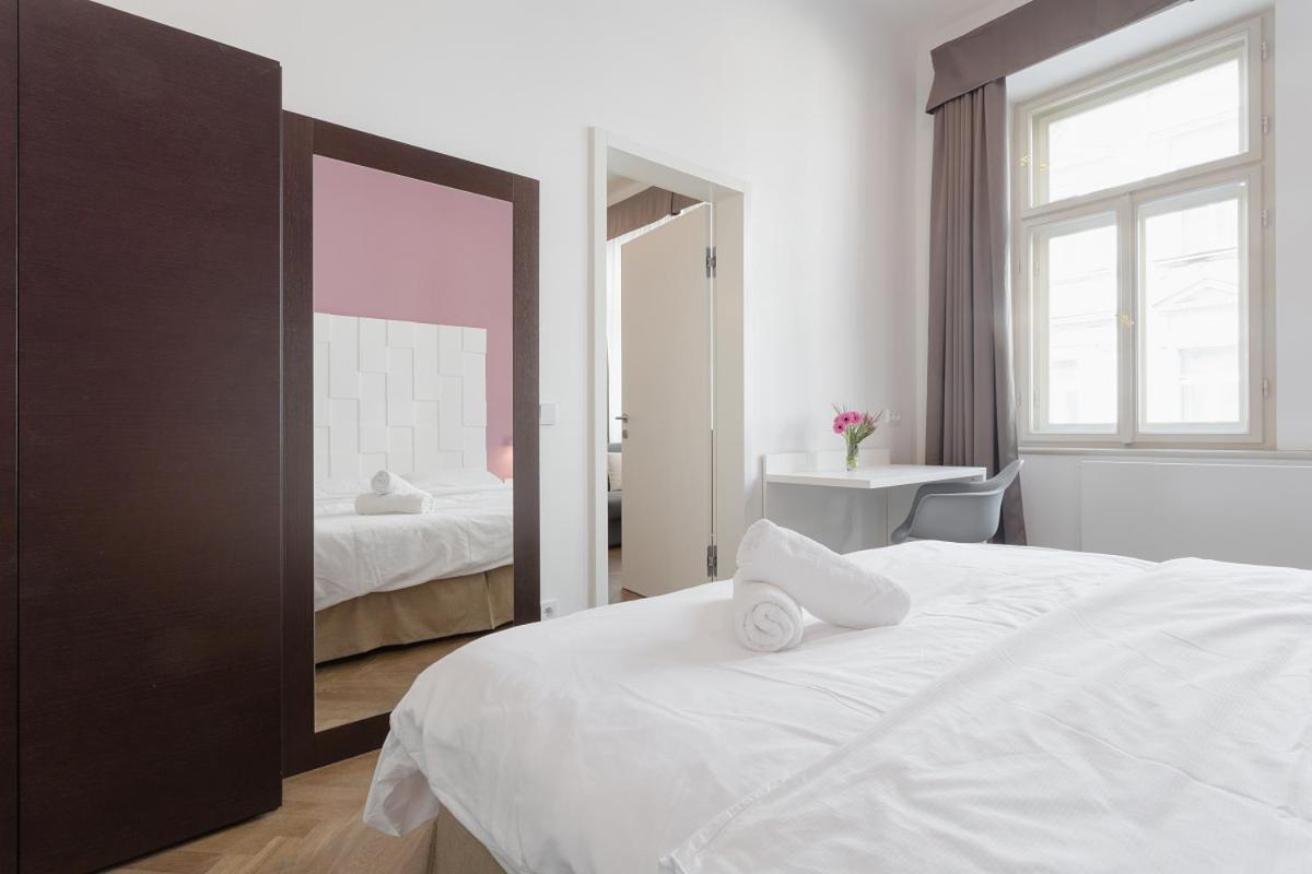 Modern Apartments Close To River Prague Exterior photo